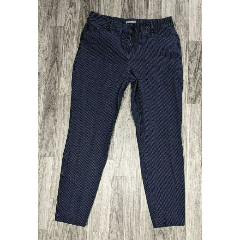 (3/$35) Maurices Size 11 / 12 Reg Pockets Pin Striped Navy Blue White Pants
